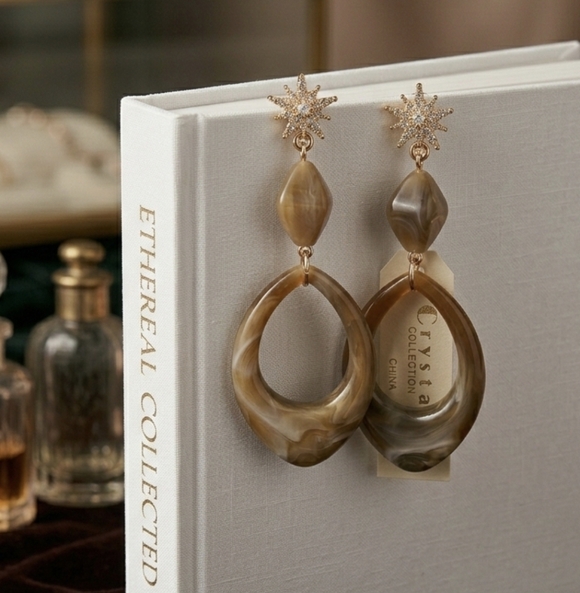 Chic Gold and Silver Floral Drop Earrings - Picture 3 of 8